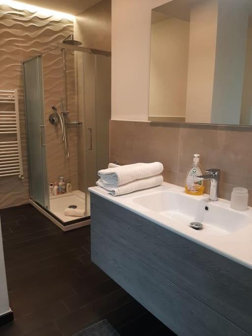 Belfrontizio Apartment Acireale Luaran gambar